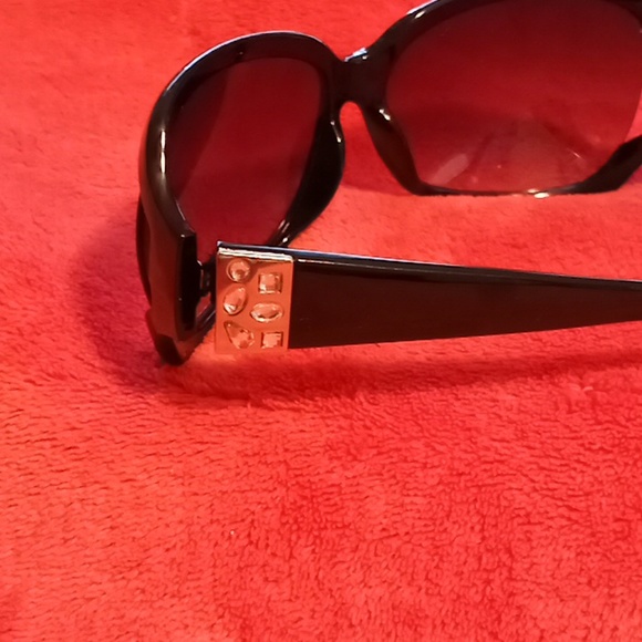 Women's sunglasses - Picture 4 of 8